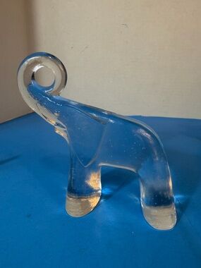 Clear Glass Elephant Figurine - Home Art Decor